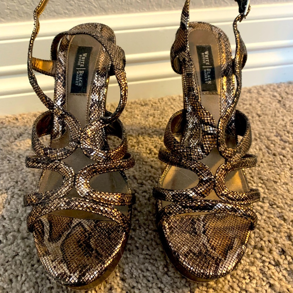 White House black market snake print heels. Size 6.